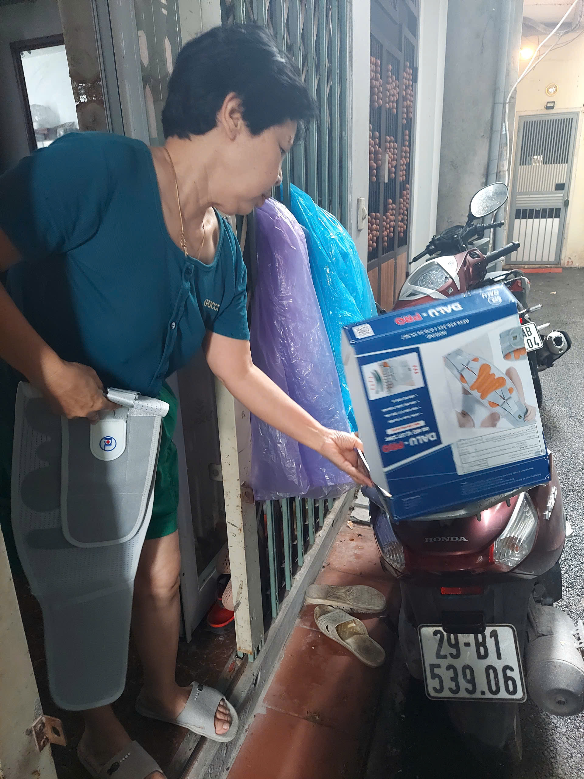 Nhận hàng tại nhà